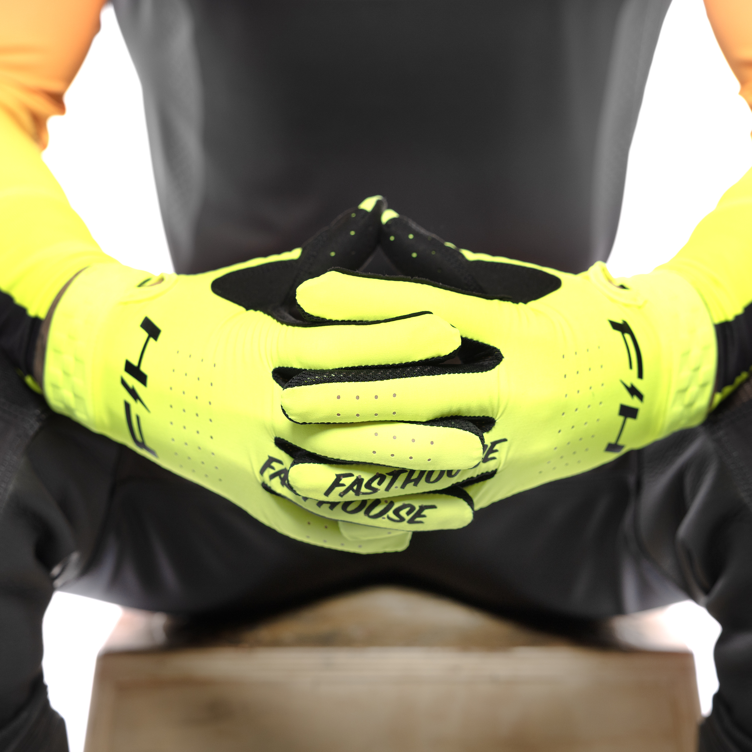 Fasthouse Helix Circuit Gloves - Helmet House